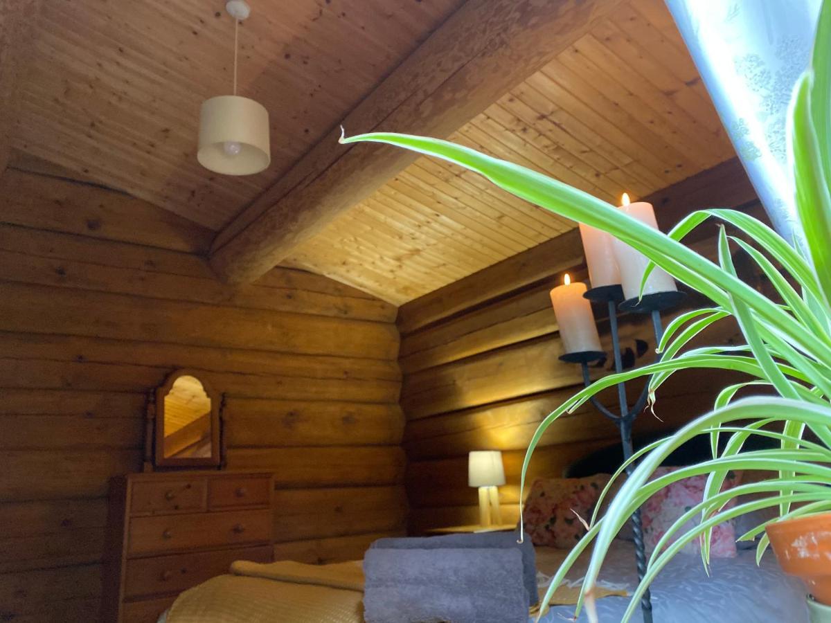 Log Home Village Алверстон Екстер'єр фото