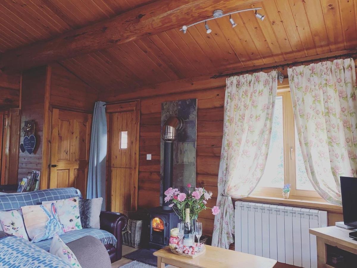 Log Home Village Алверстон Екстер'єр фото